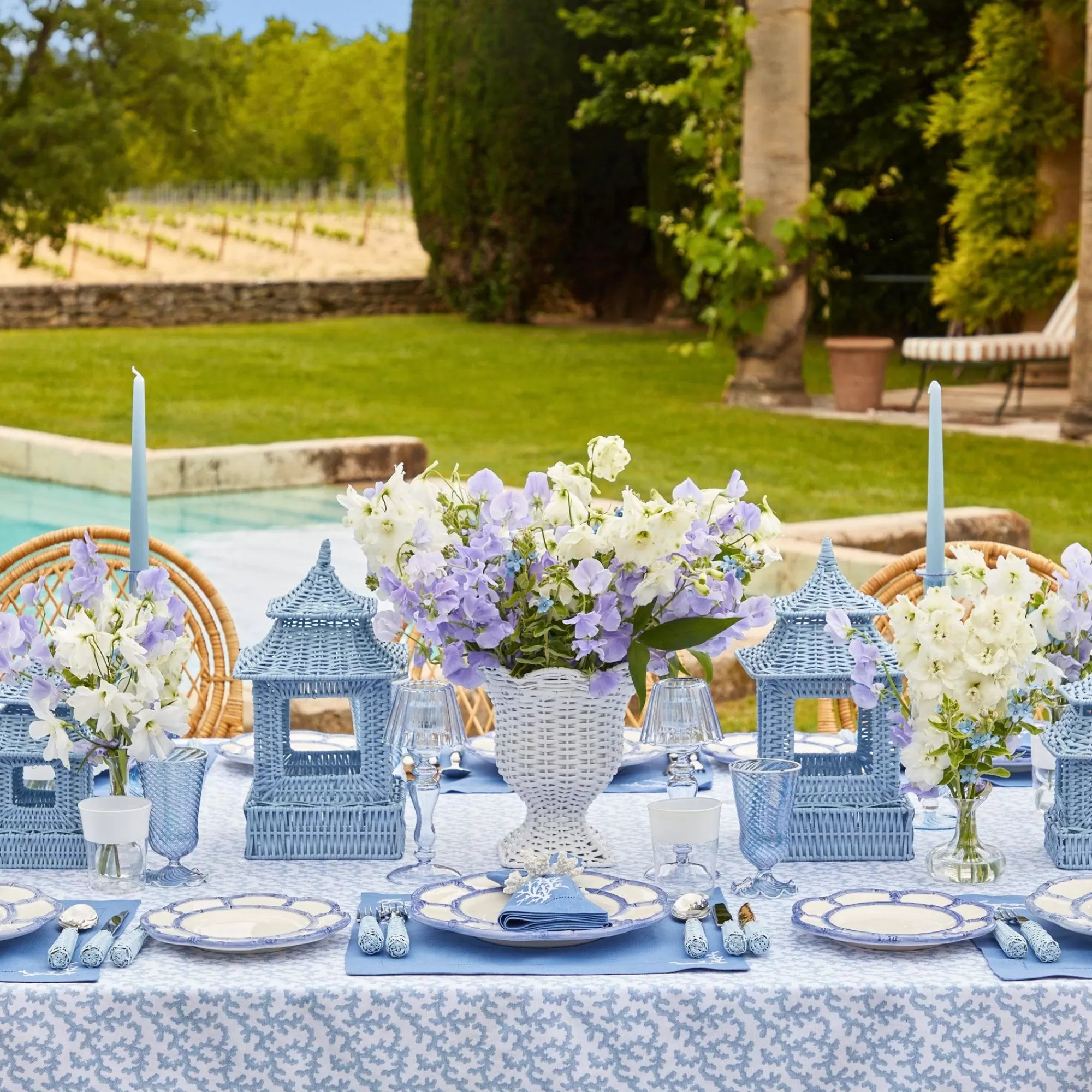 Best Sale Blue Coral Tablecloth Tablecloths