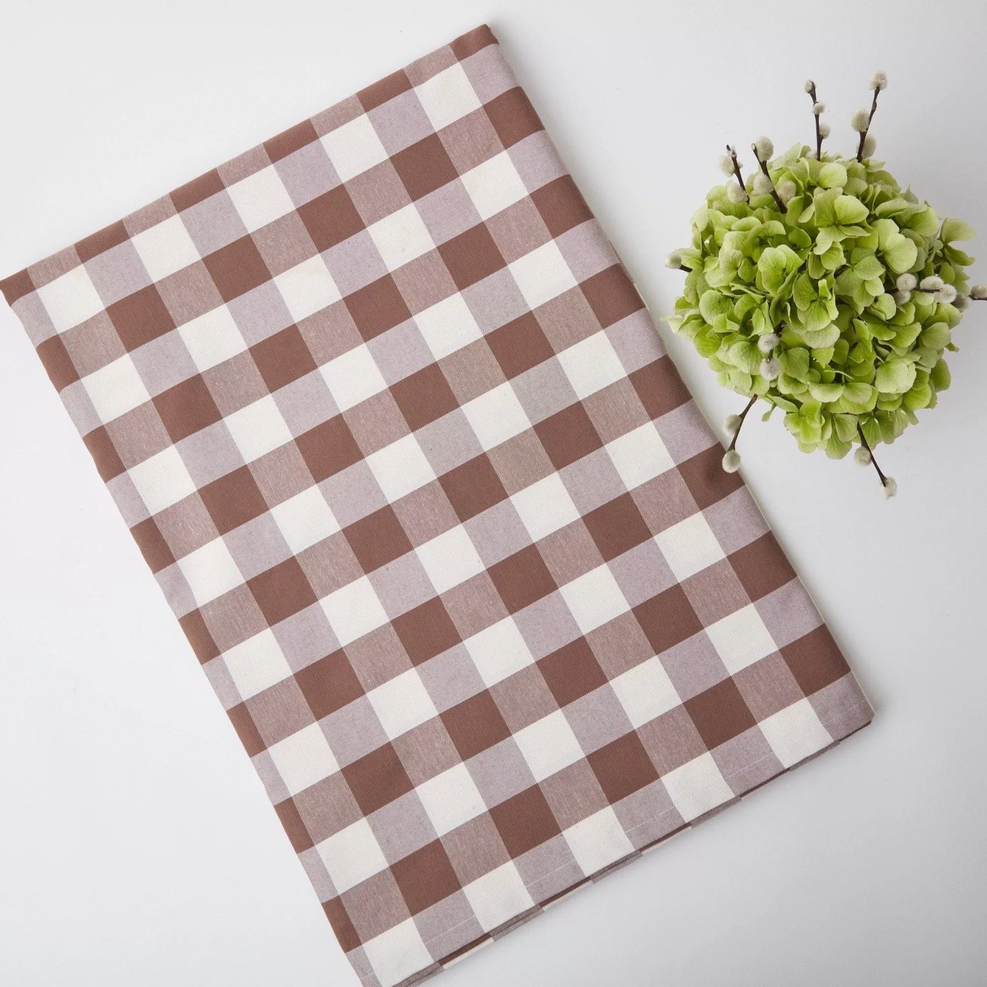 Discount Chocolate Gingham Tablecloth Tablecloths