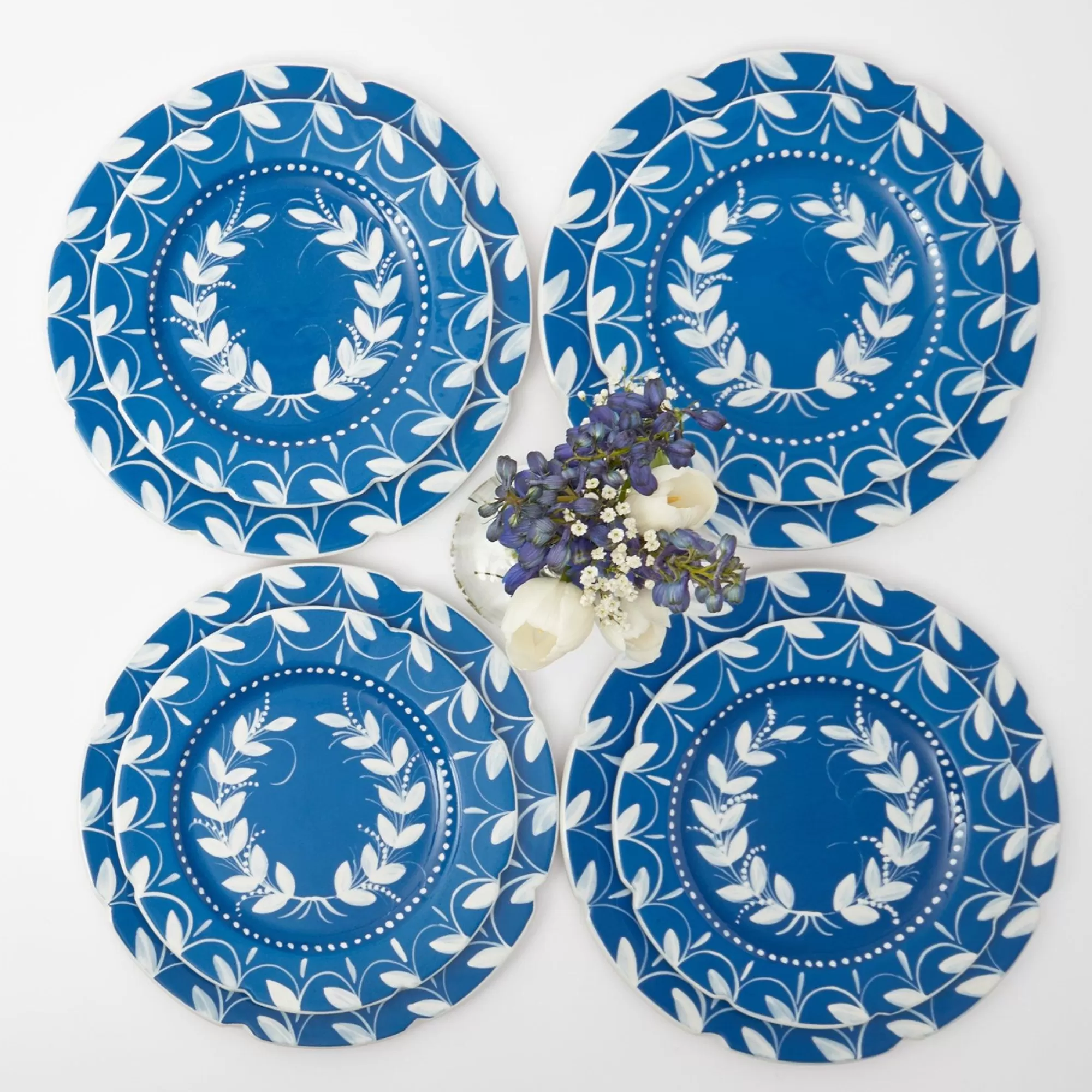 Cheap French Blue Garland Dinner & Starter Plates (Set Of 8) Dinner Plates