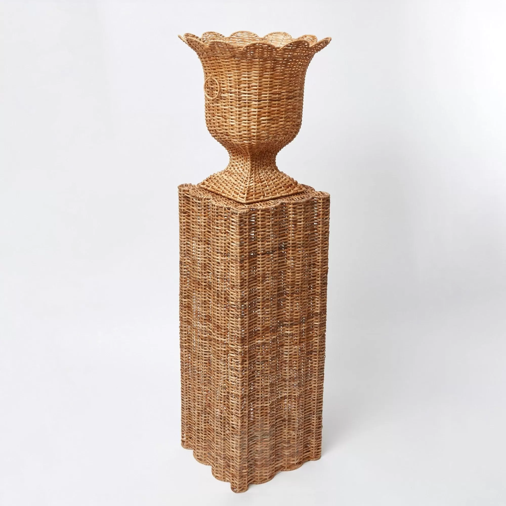 New Liliana Scalloped Rattan Pedestal And Urn Rattan Furniture