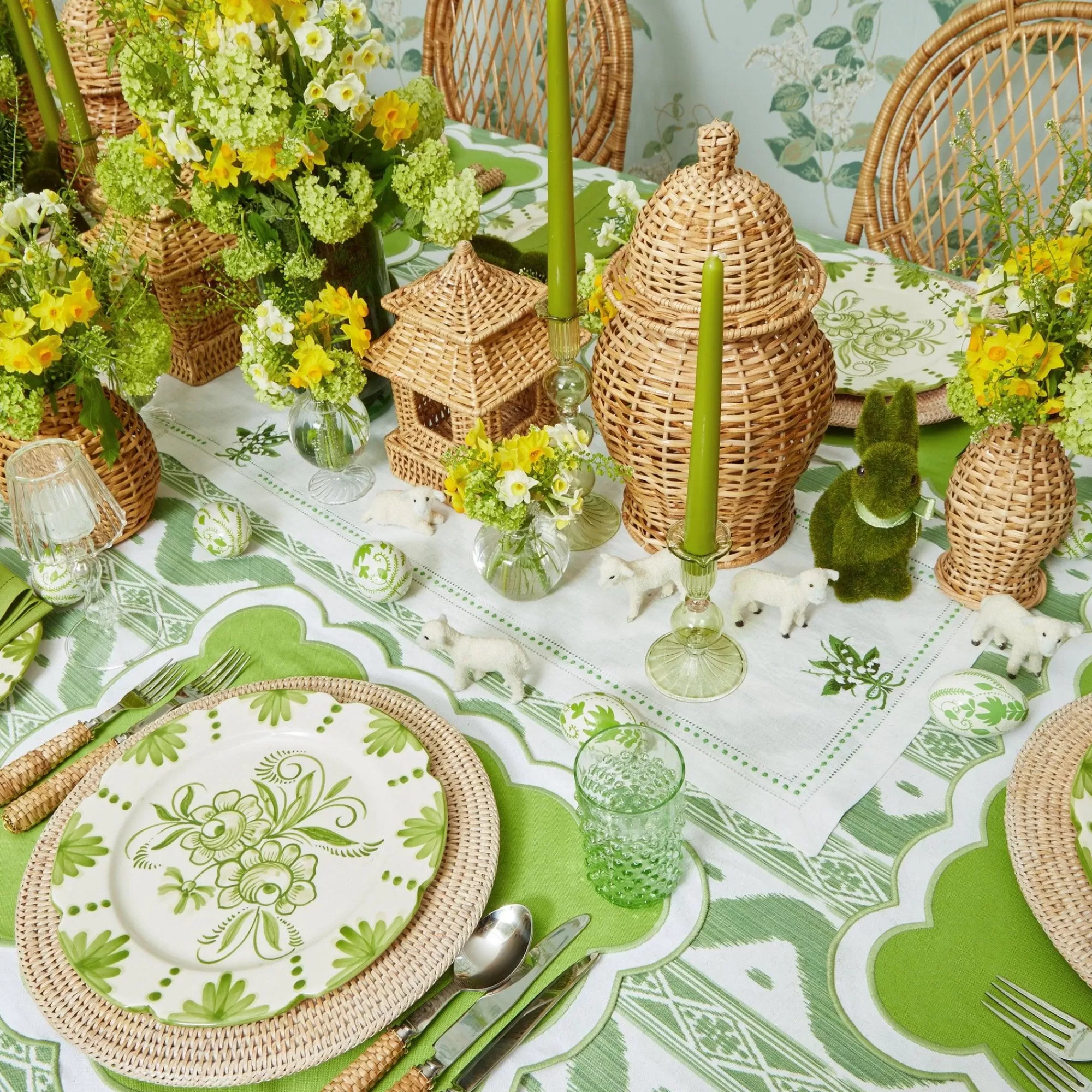 Discount Lily Of The Valley Table Runner Tablecloths