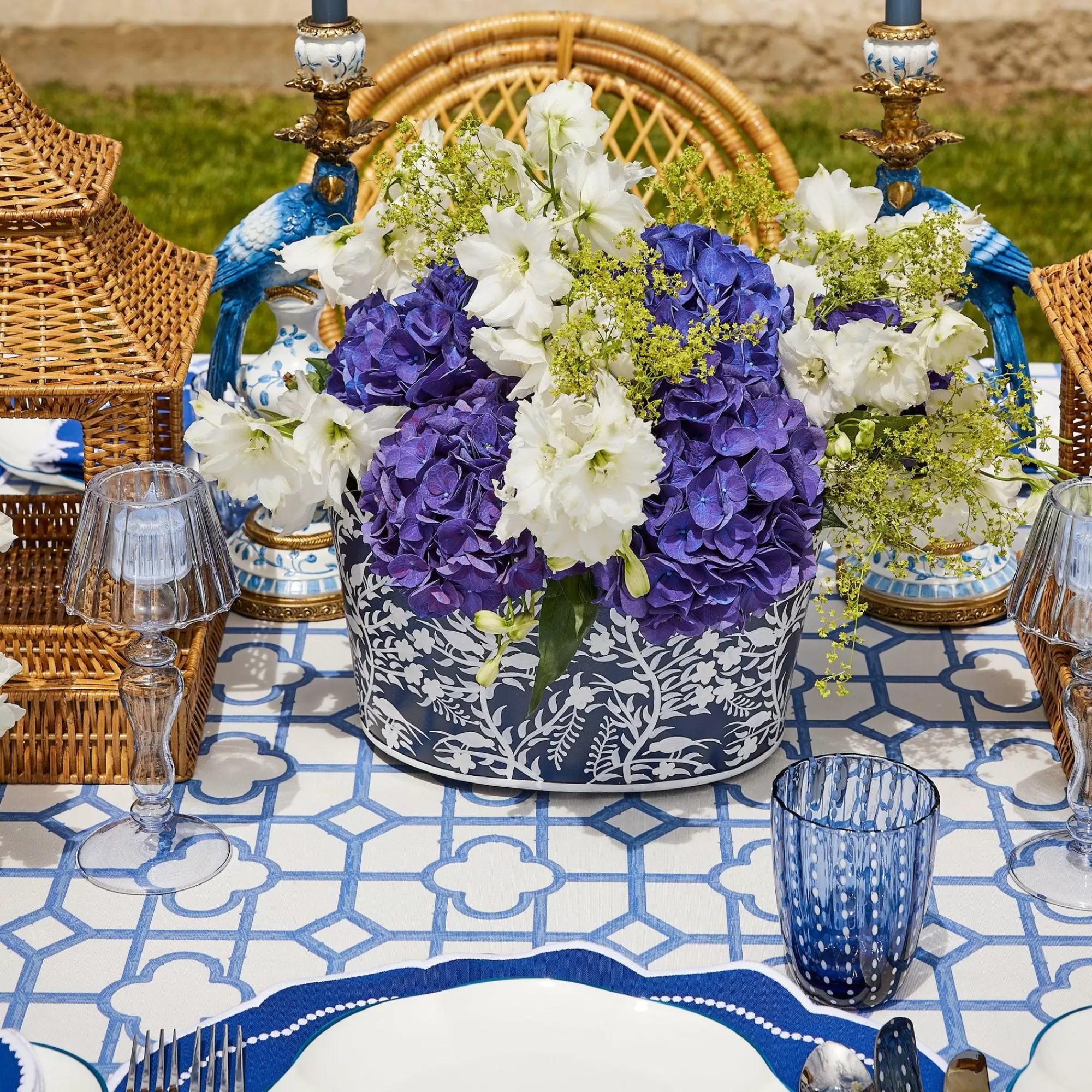 Fashion Navy Blue Floral Tole Scalloped Planter Vases