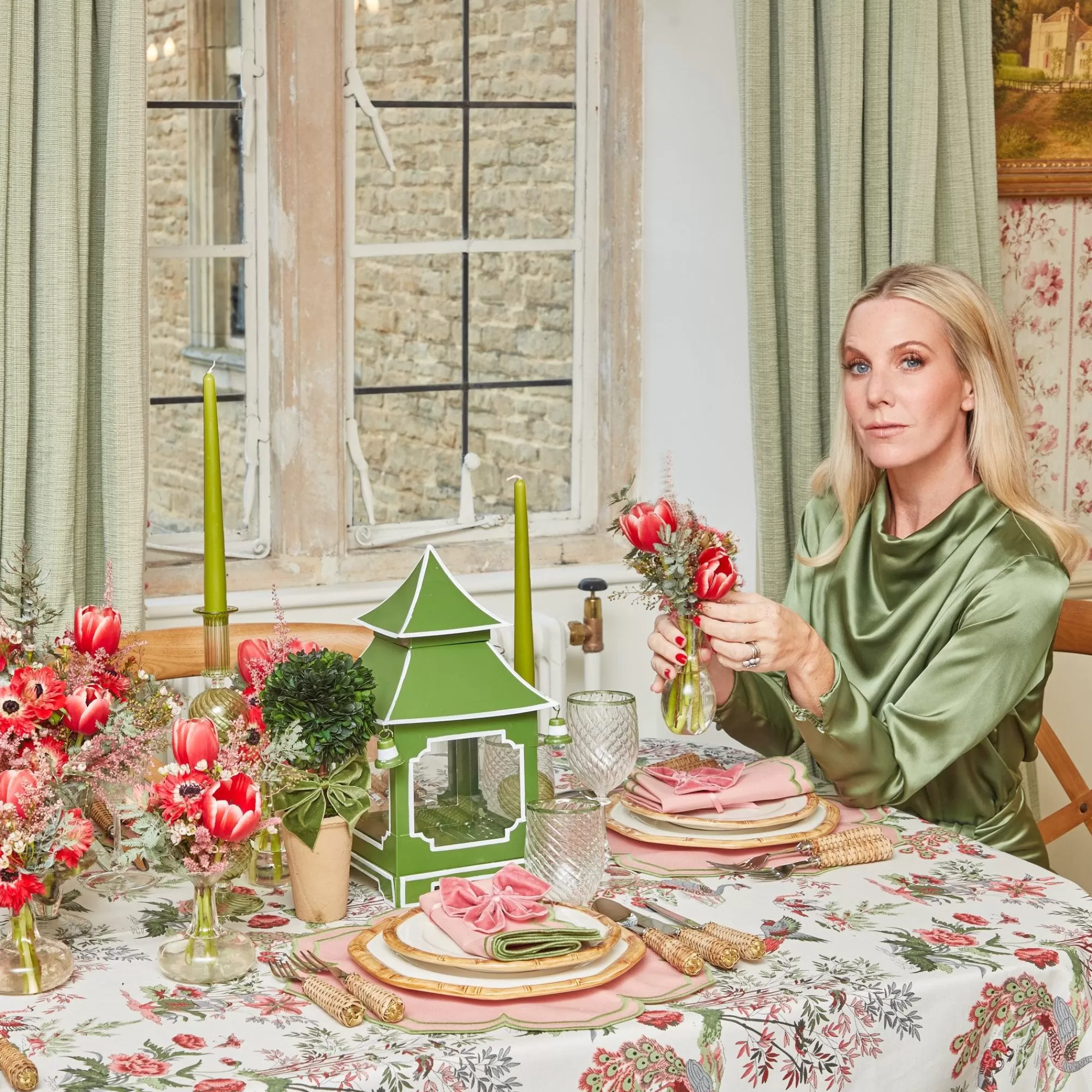 Best Pink Birdsong Tablecloth Tablecloths