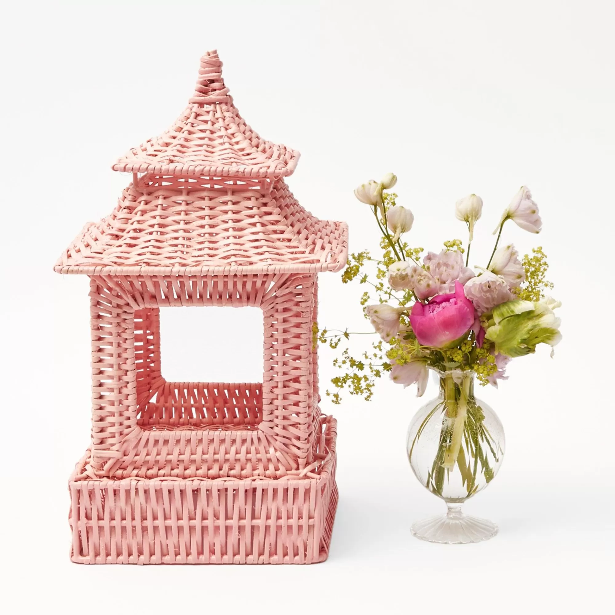 Cheap Pink Rattan Pagoda Lantern Candle Holders