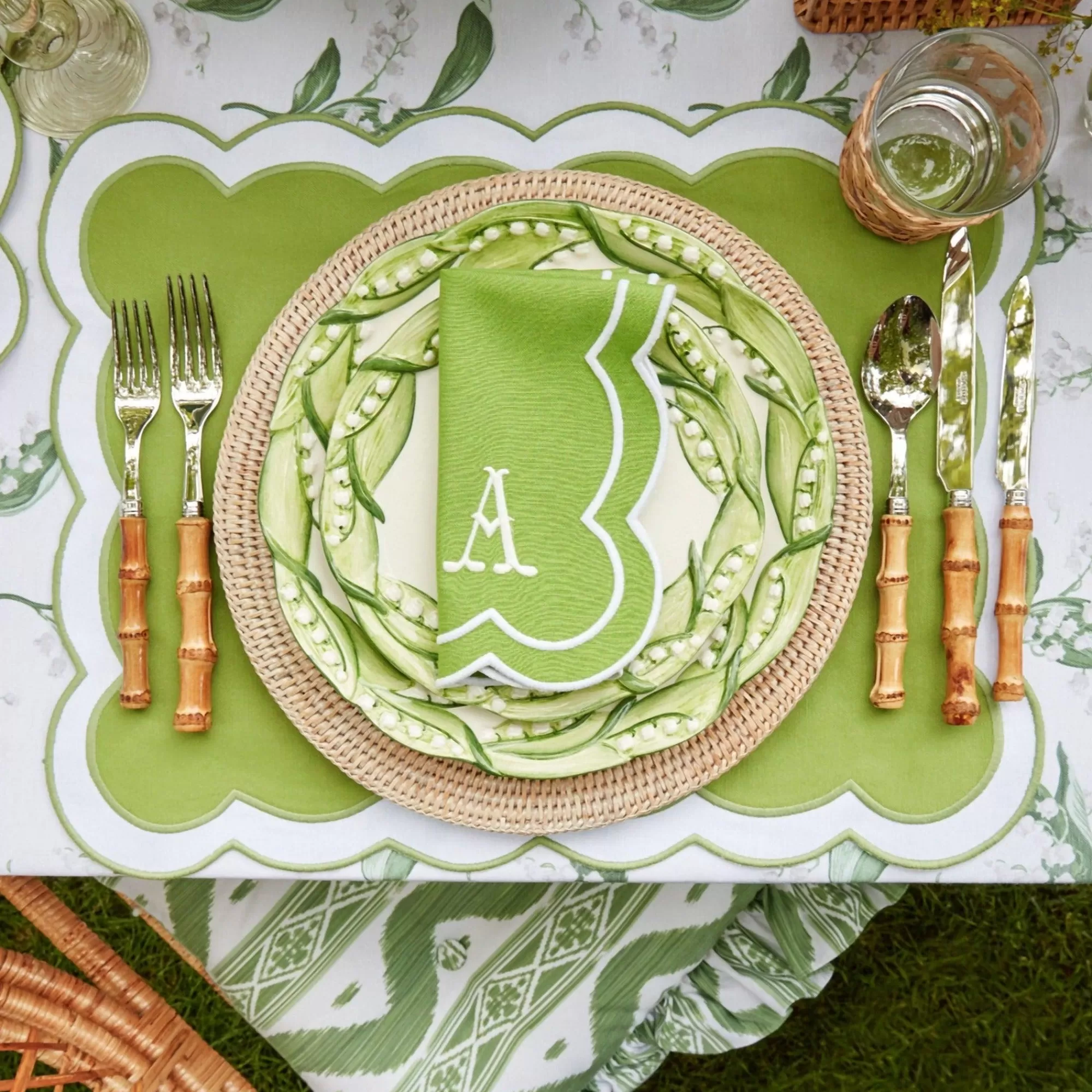 Discount Serena Applique Green Placemats (Set Of 4) Placemats