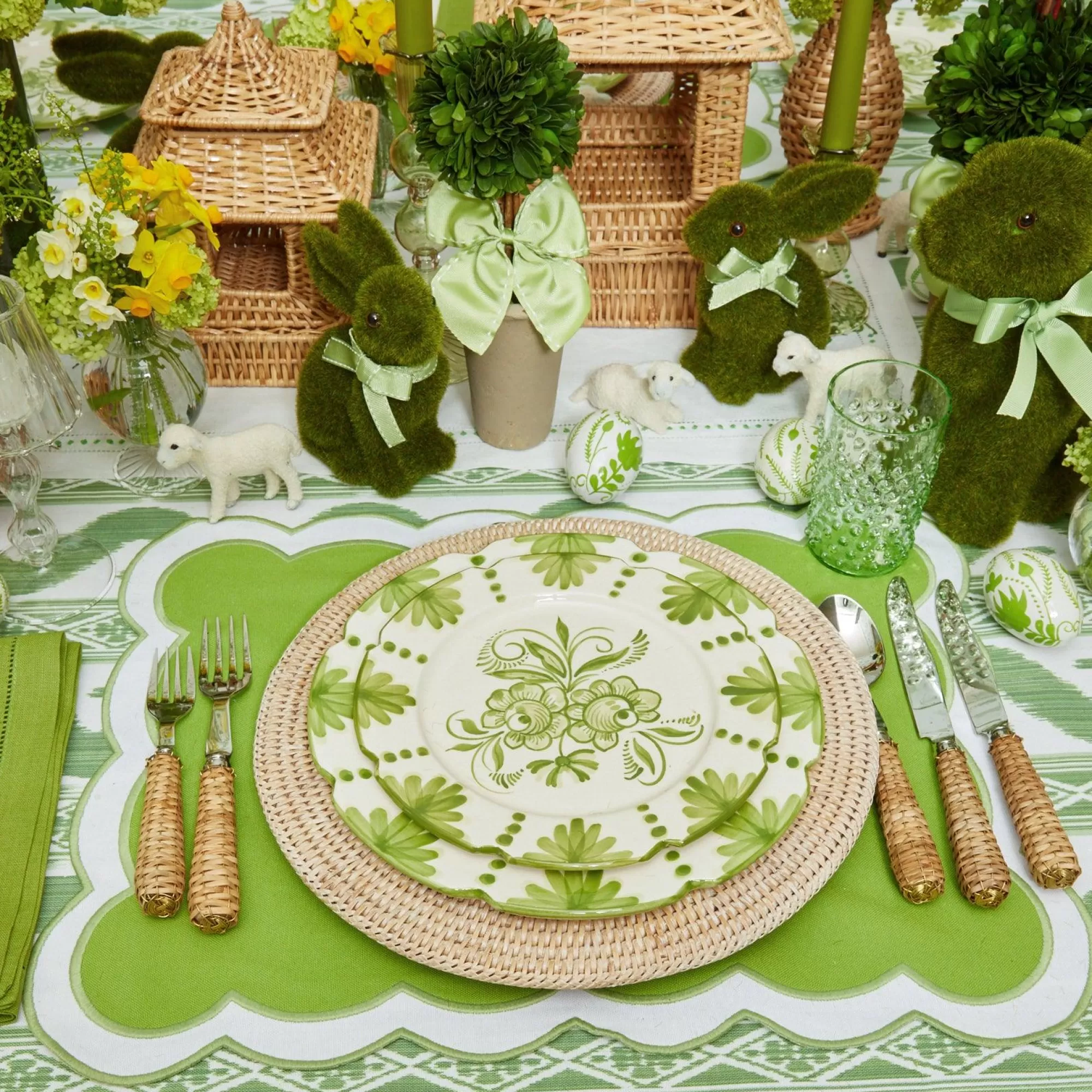 Shop Seville Green Gardenia Dinner & Starter Plates (Set Of 8) Dinner Plates