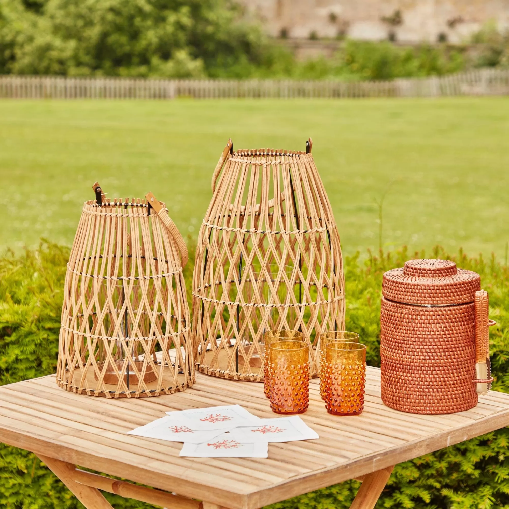 Hot Small Rattan Lantern Candle Holders