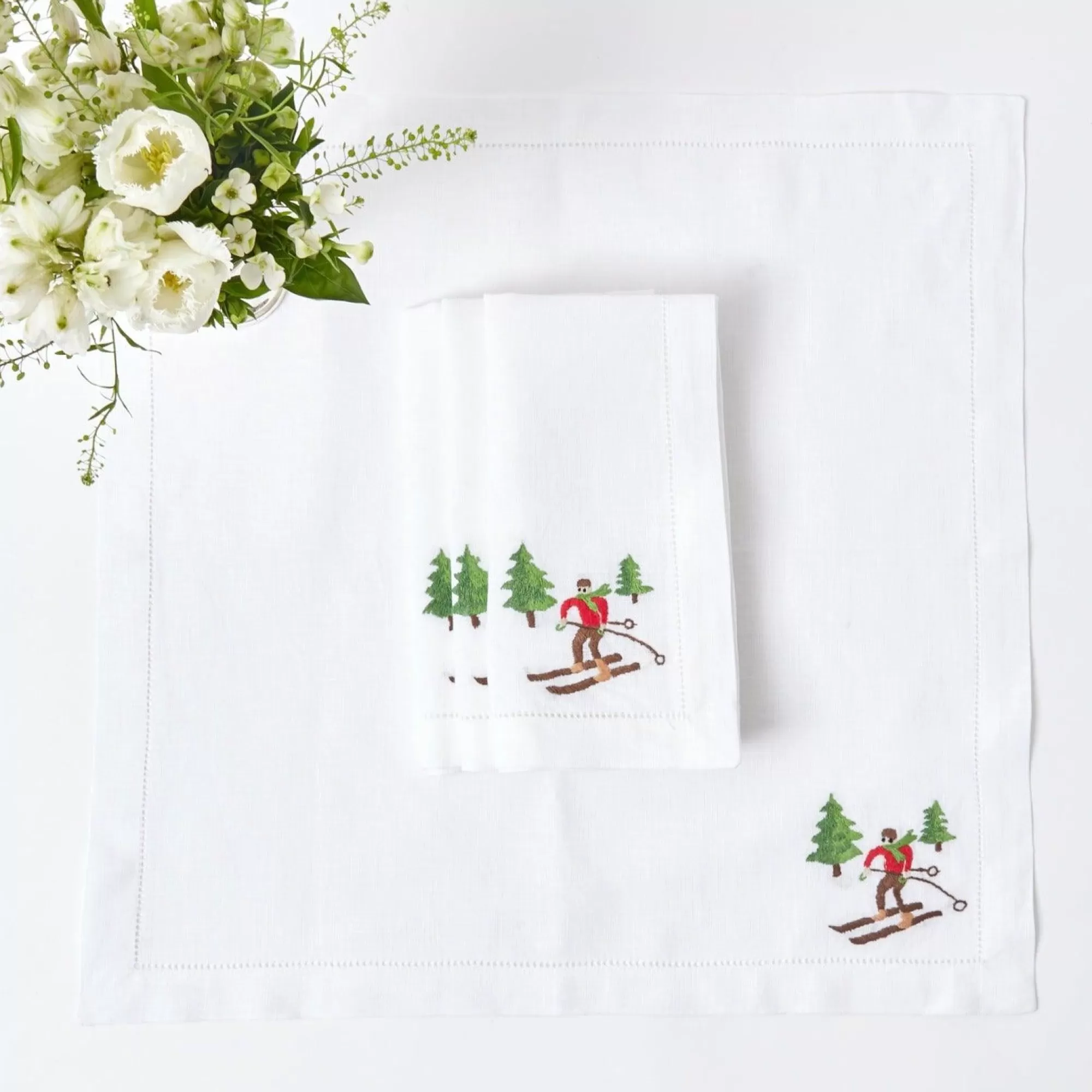 Discount White Embroidered Skier Napkins (Set Of 4) Napkins