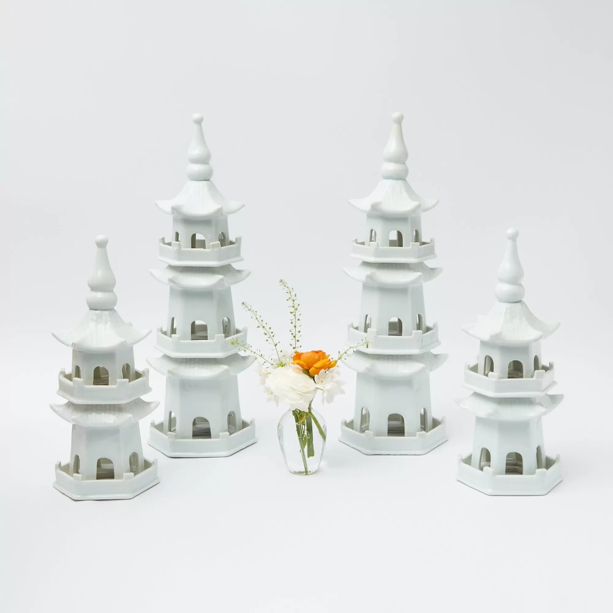 New White Porcelain Pagoda Decoration Set Pagodas & Lanterns