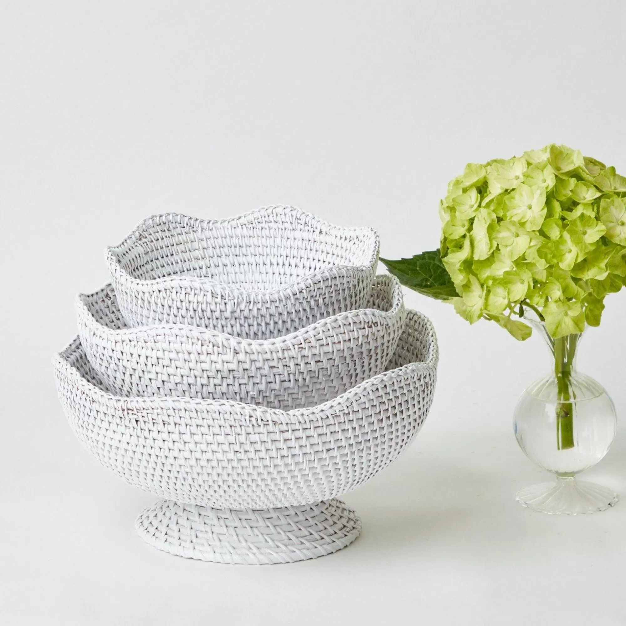 Store White Scalloped Rattan Bowl (Medium) Rattan Tableware