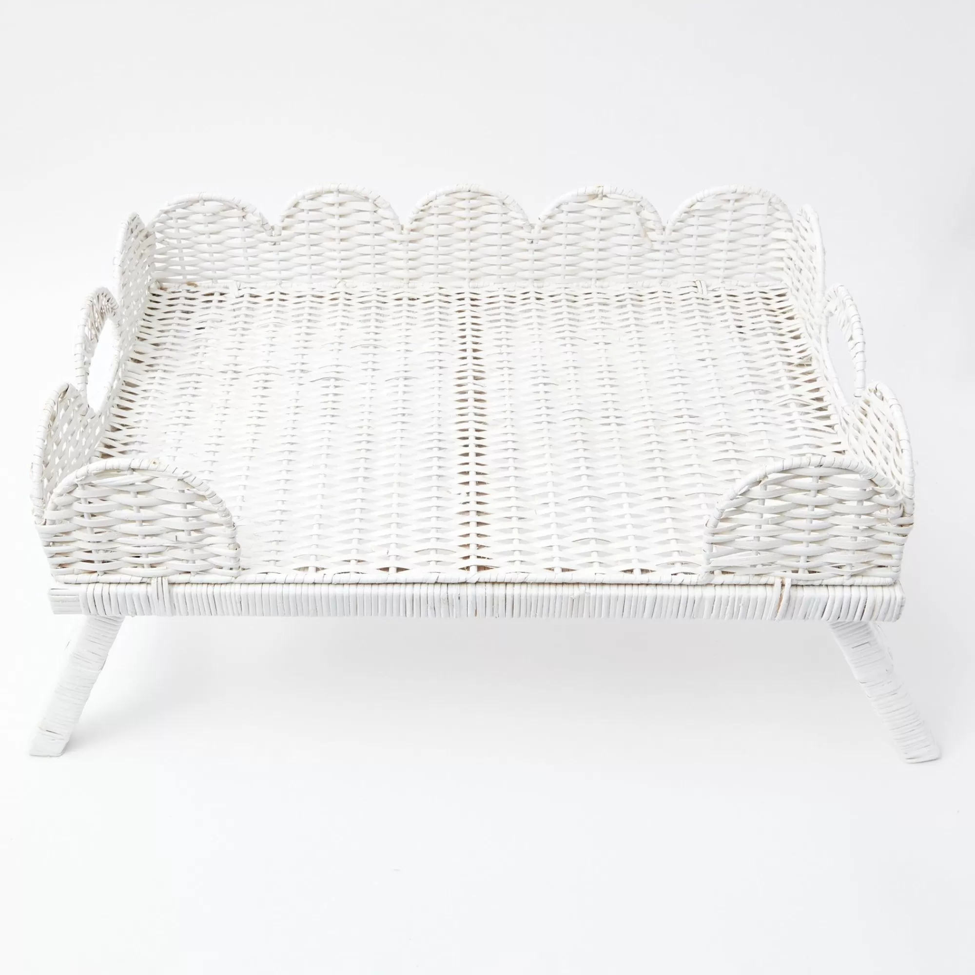 Best Sale White Scalloped Rattan Breakfast Tray Rattan Tableware