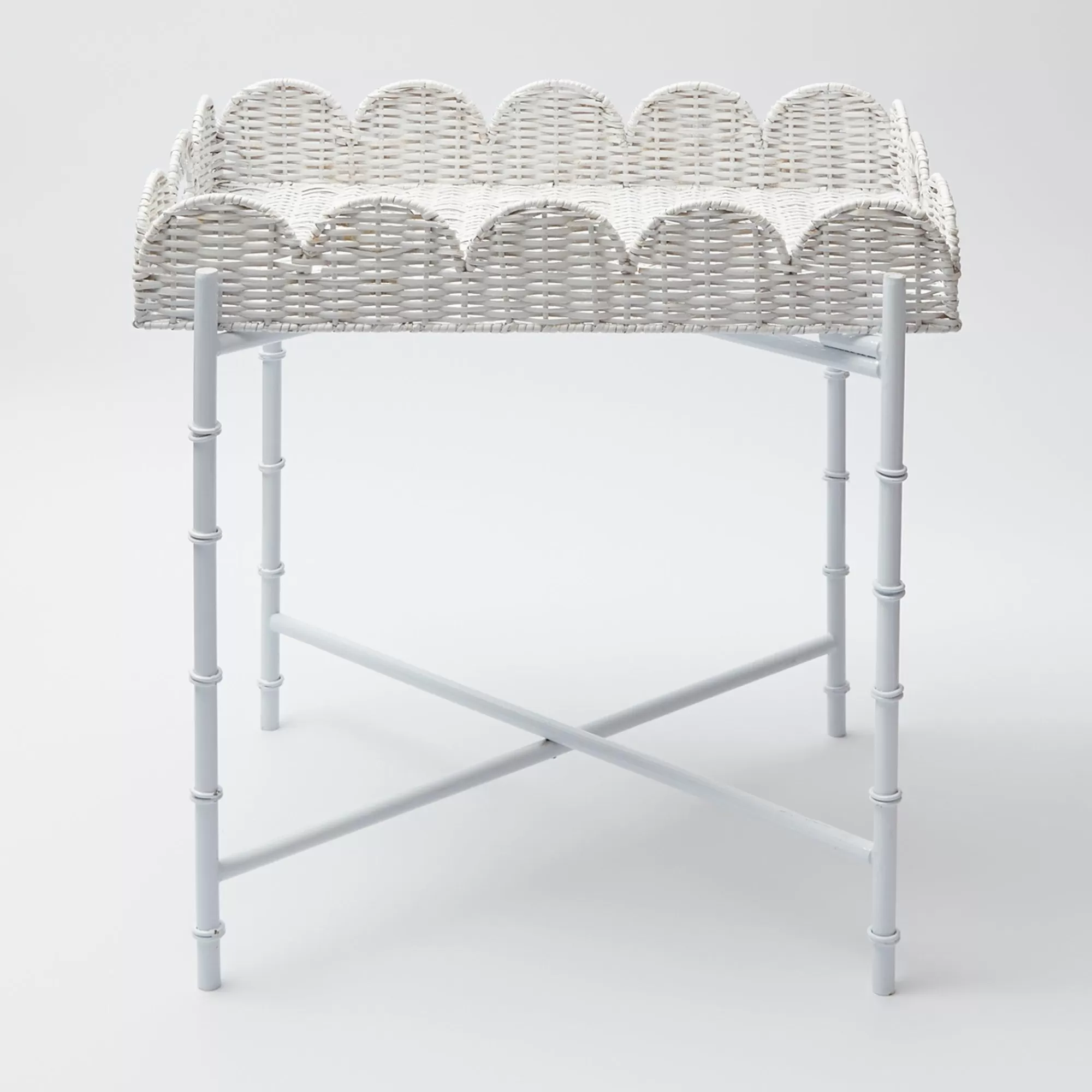 Best Sale White Scalloped Rattan Tray With Stand Trays & Liners